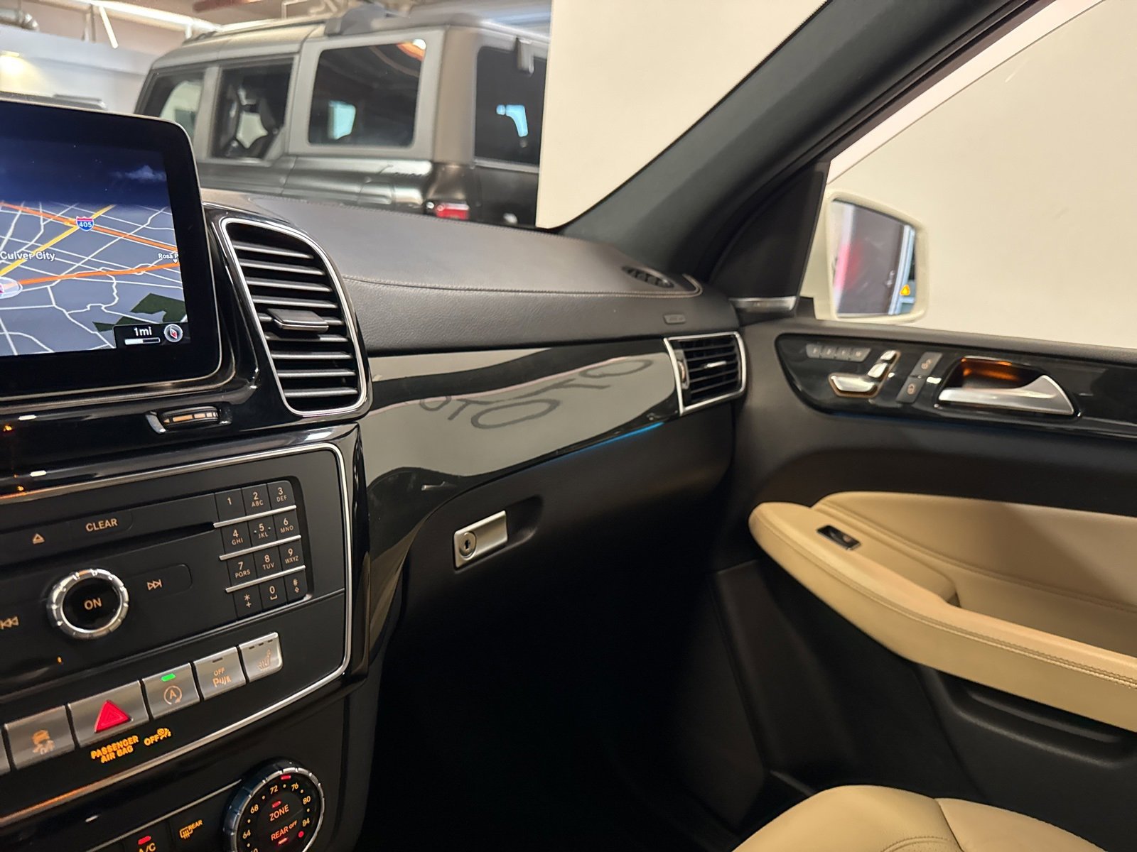 Used 2018 Mercedes-Benz GLS 450 4MATIC image 44