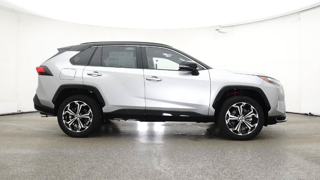 New 2025 Toyota RAV4 XSE w/ Premium Package AWD/4WD image 30