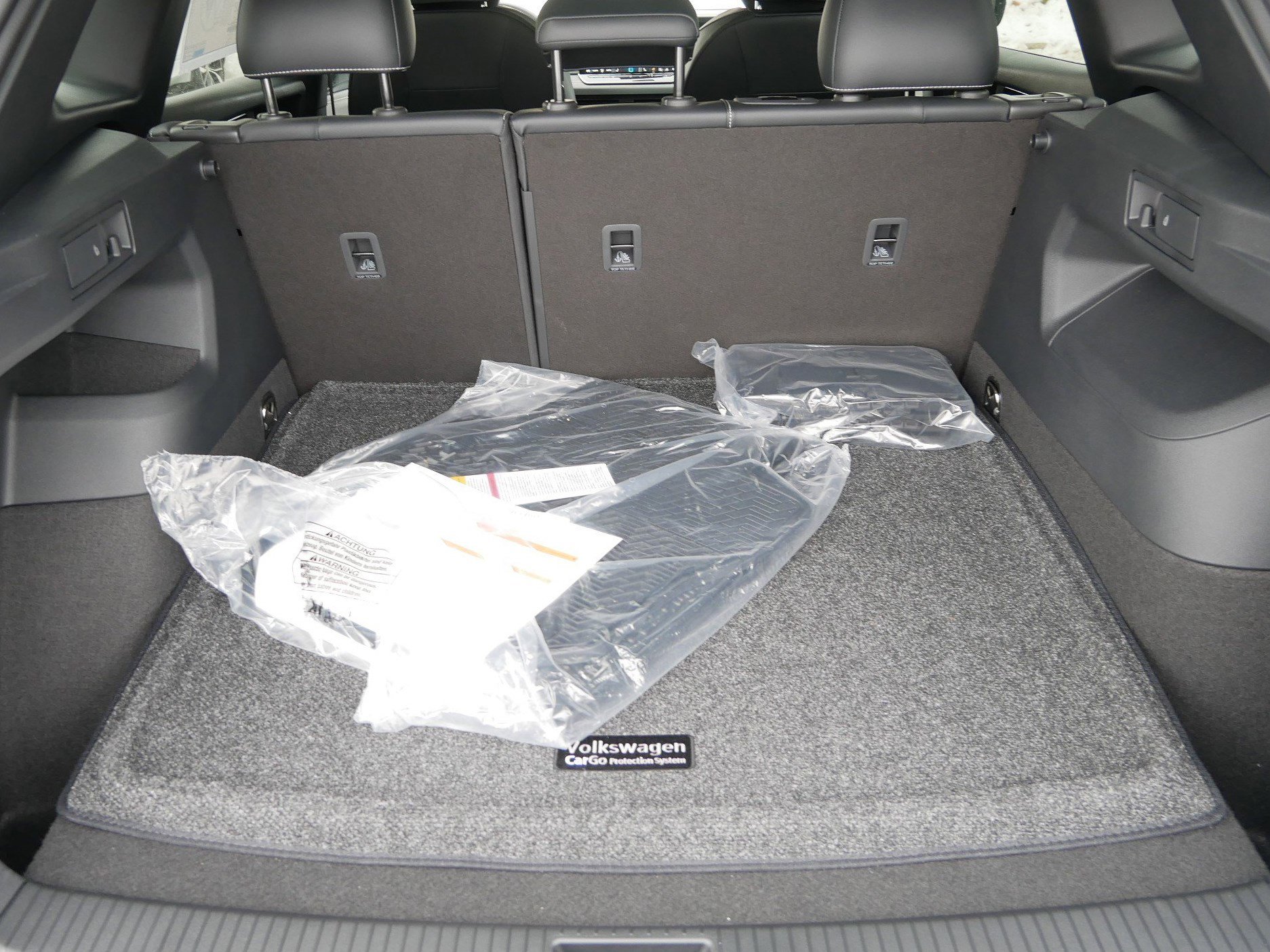 New 2026 Volkswagen Tiguan SE R-Line image 6