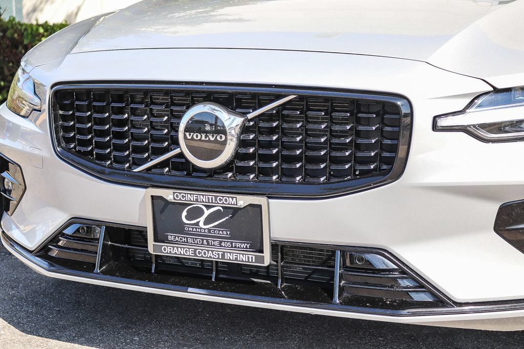 Used 2024 Volvo S60 B5 Core FWD image 5