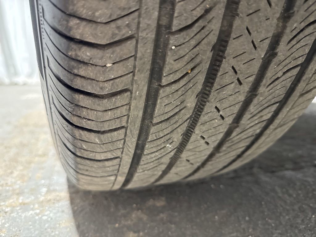 Used 2025 Buick Envision Preferred image 41