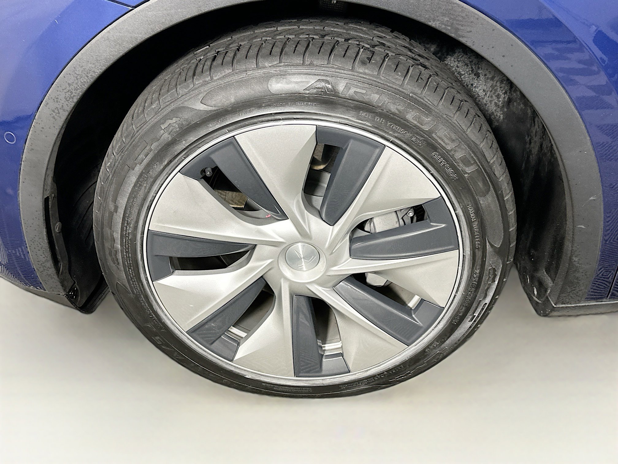 Used 2022 Tesla Model Y Long Range AWD/4WD image 11
