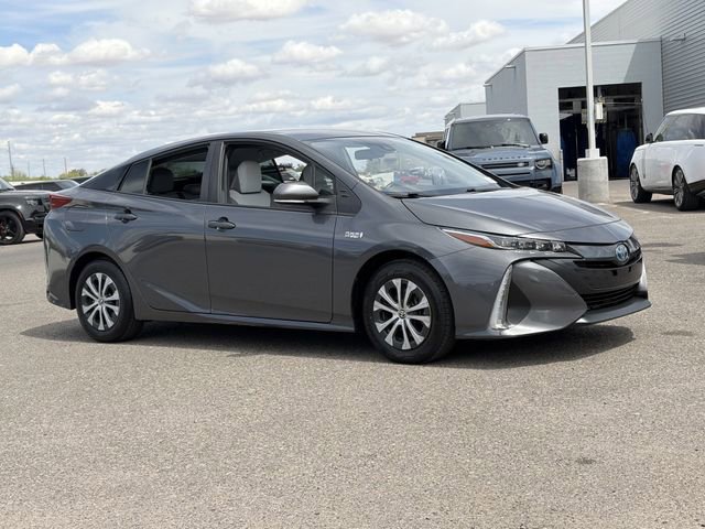 Used 2021 Toyota Prius Prime XLE w/ Carpet Mat Package (TMS) image 4