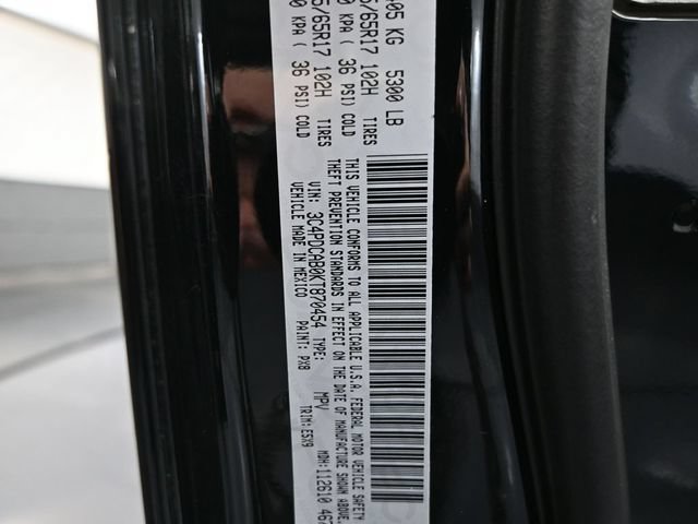 Used 2019 Dodge Journey SE FWD image 46