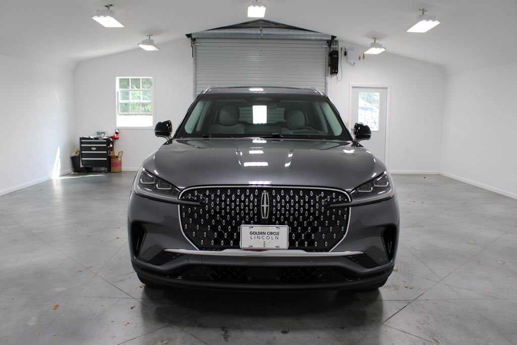 New 2025 Lincoln Aviator Reserve w/ Luxury Package image 2