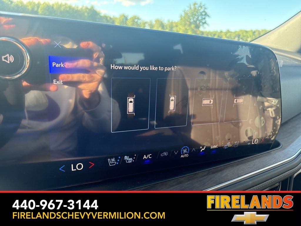 New 2026 Chevrolet Suburban High Country w/ Sun And Tow Package image 33