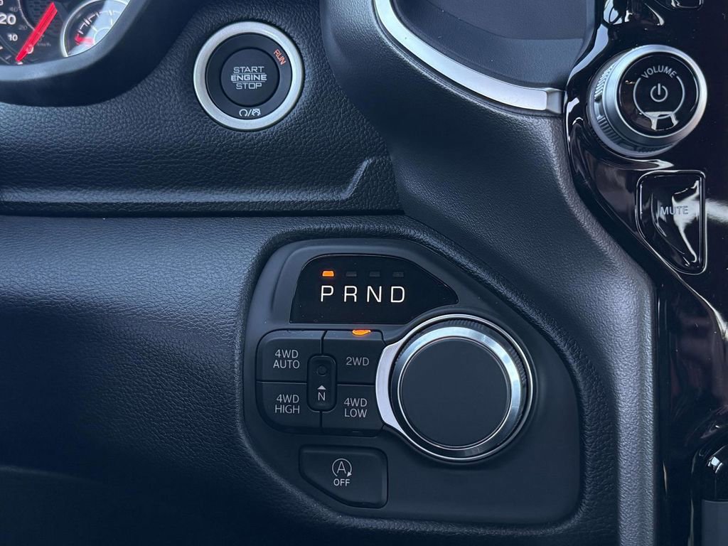 New 2026 RAM 1500 Big Horn AWD/4WD image 14