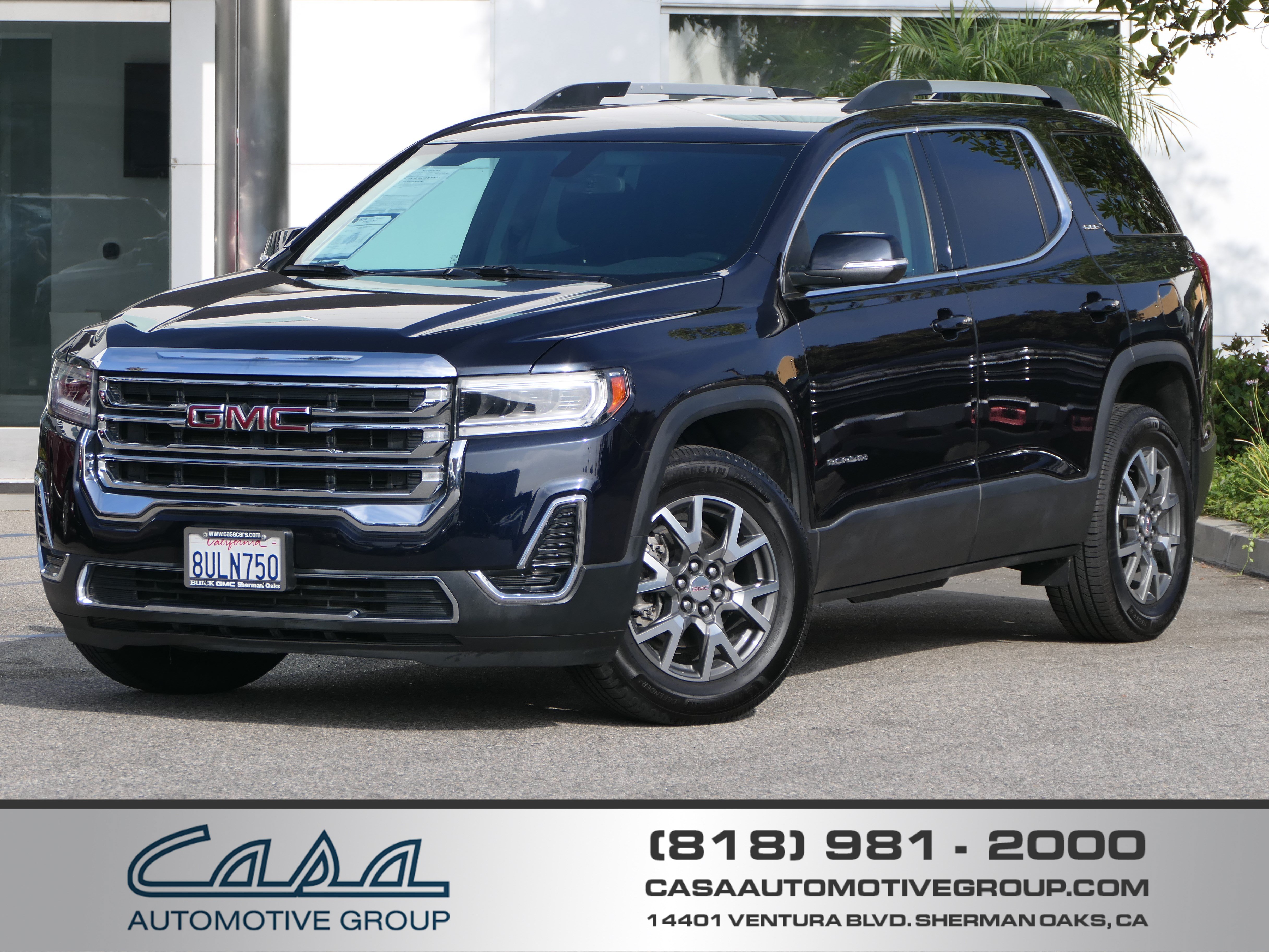 Used 2021 GMC Acadia SLE w/ Driver Convenience Package FWD image 1
