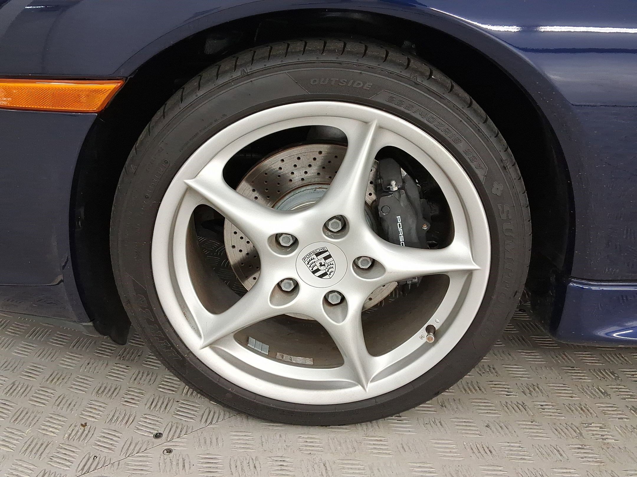 Used 2002 Porsche 911 Carrera image 10