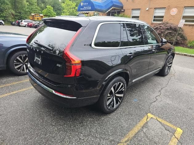 Certified 2025 Volvo XC90 B5 Core AWD/4WD image 4