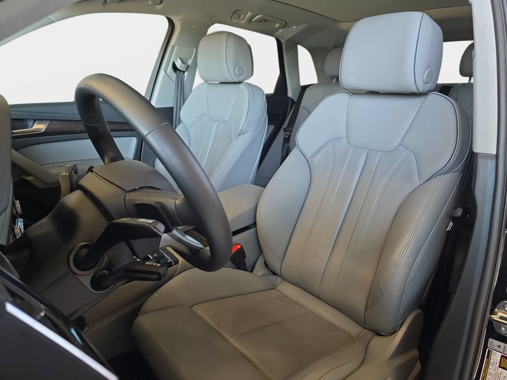 Used 2024 Audi Q5 e Premium w/ Convenience Package AWD/4WD image 13
