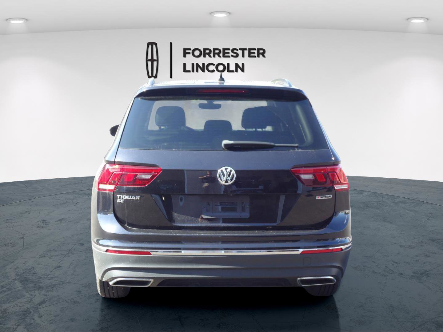 Used 2021 Volkswagen Tiguan SE image 4