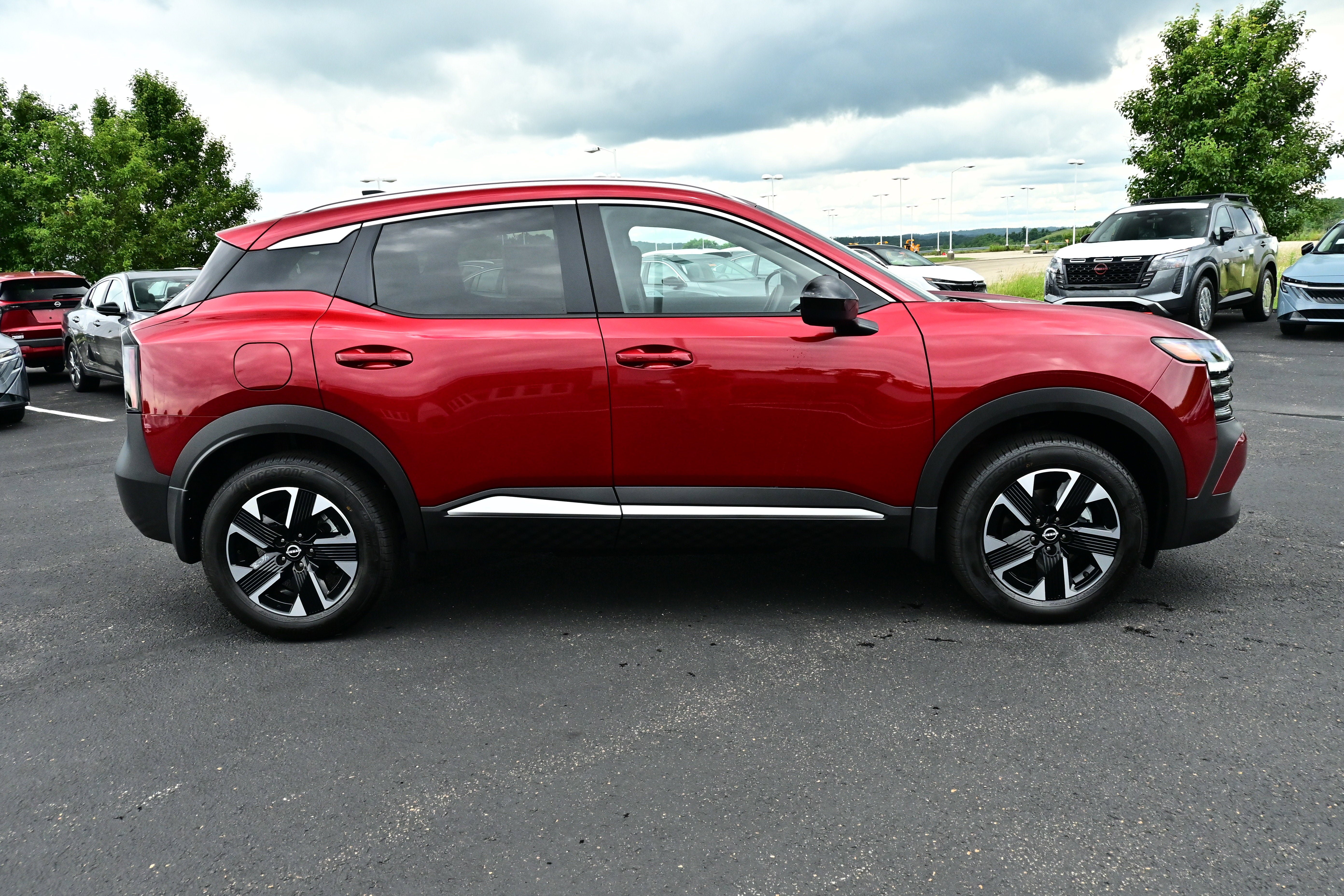 New 2026 Nissan Kicks SV w/ SV Premium Package AWD/4WD image 5