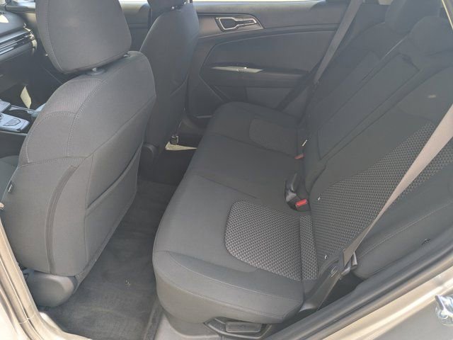 Used 2026 Kia Sportage LX FWD image 17