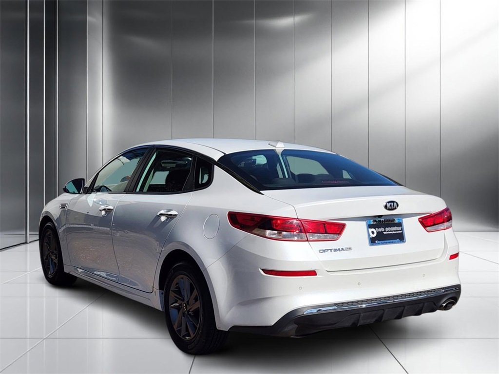 Used 2020 Kia Optima LX image 5