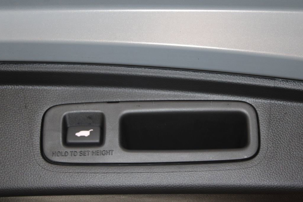 Used 2024 Honda CR-V EX-L image 49