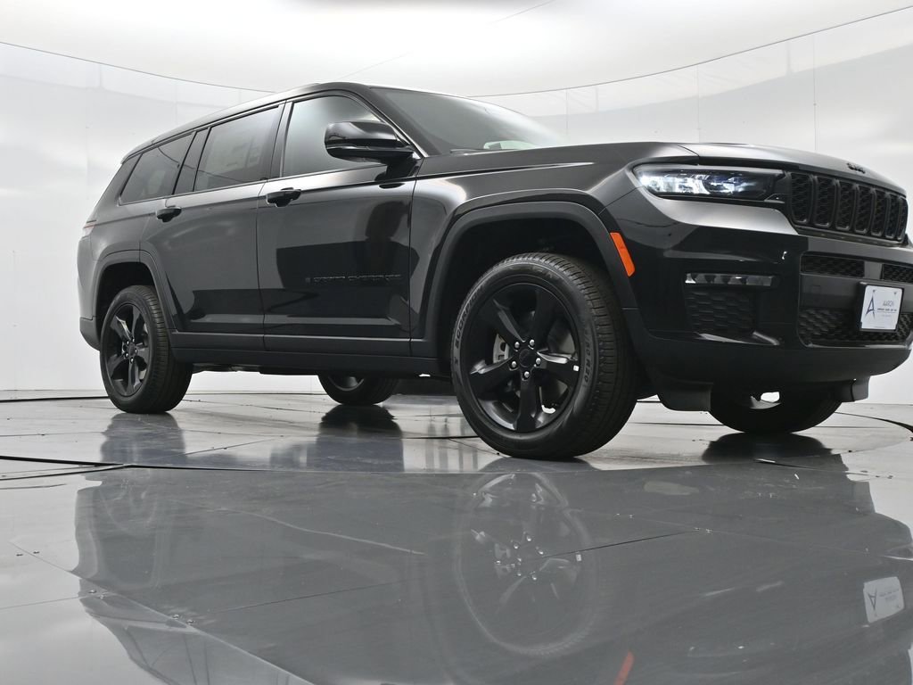 New 2025 Jeep Grand Cherokee L Limited w/ Black Appearance Package image 42