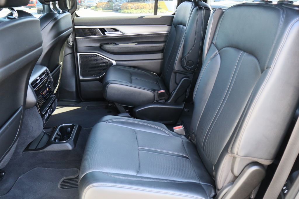 Used 2023 Jeep Wagoneer Series II image 25