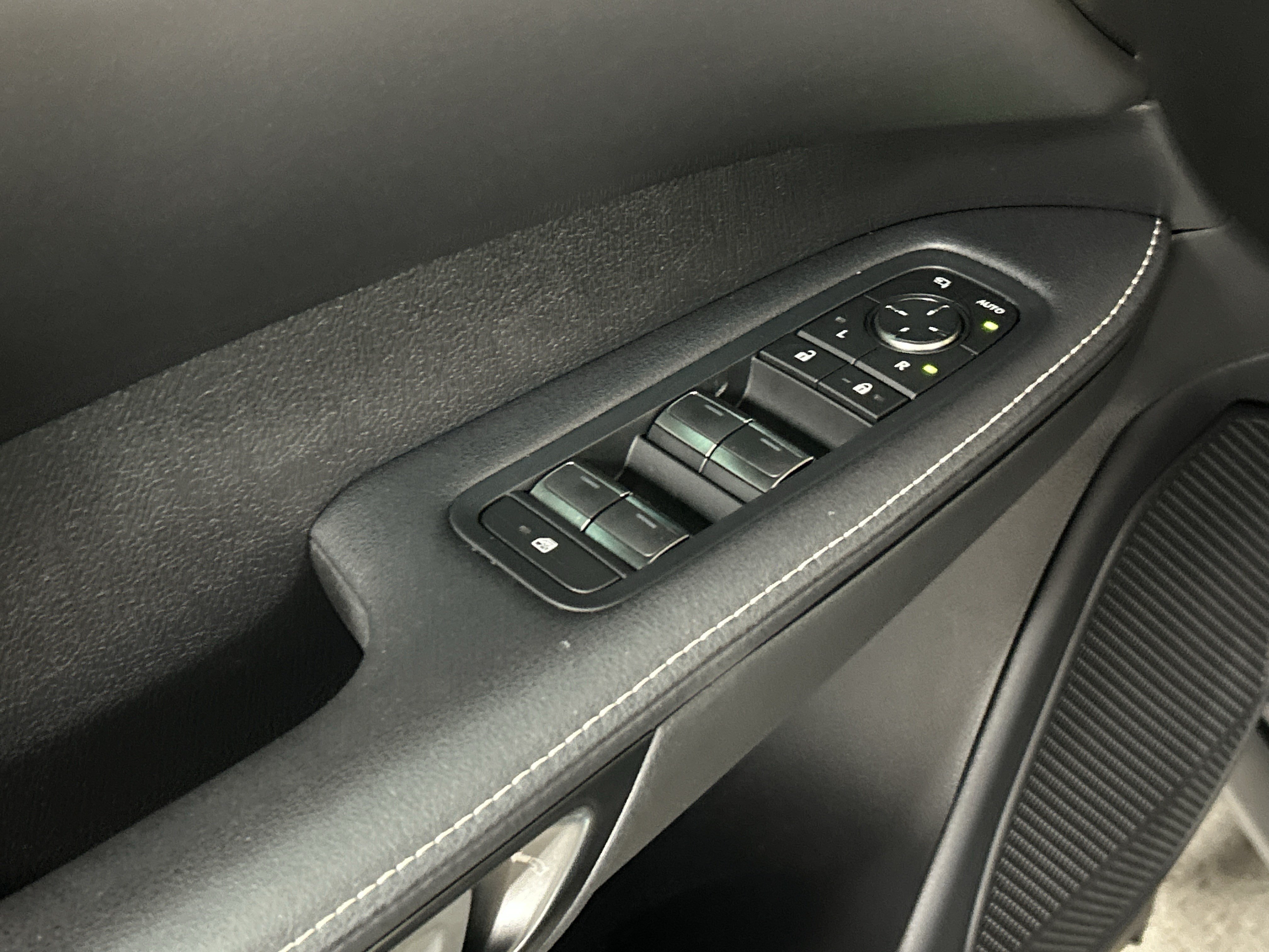 Used 2024 Lexus RX 350 AWD w/ Convenience Package image 15