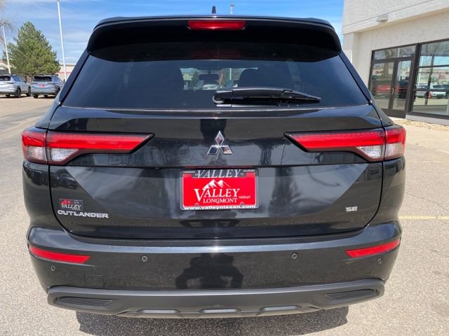 Used 2024 Mitsubishi Outlander SE image 4