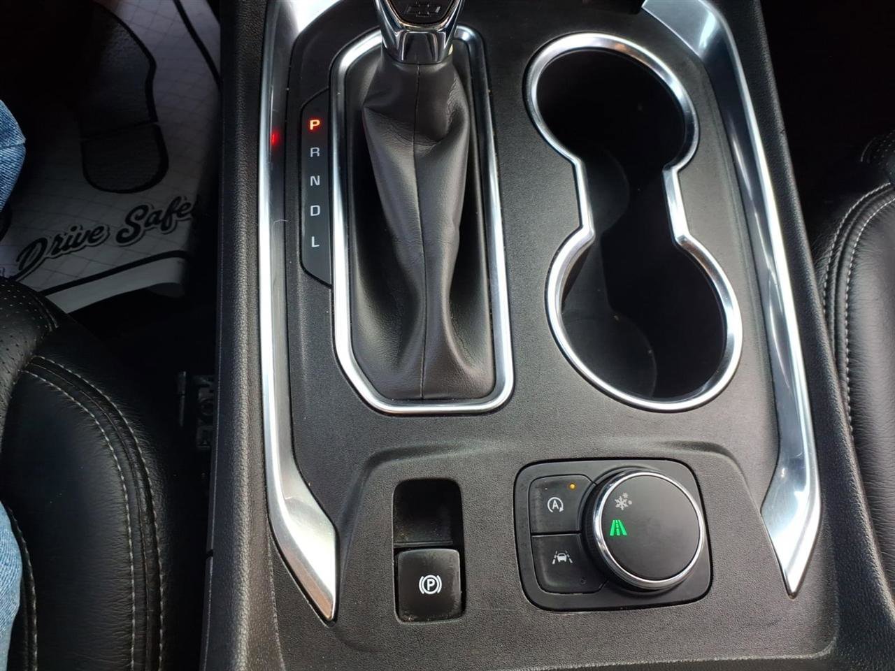 Used 2023 Chevrolet Traverse LT FWD image 14