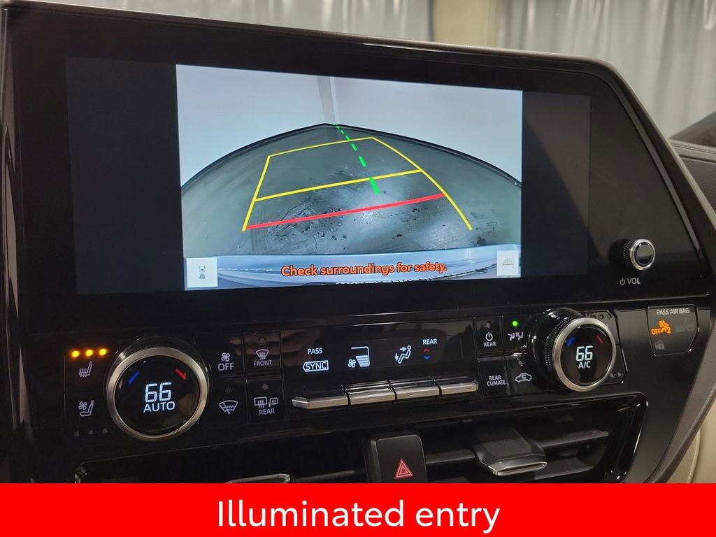 Used 2023 Toyota Highlander Limited image 19