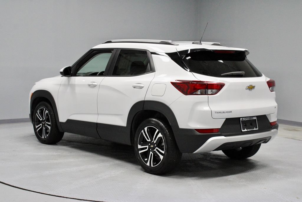 Used 2023 Chevrolet TrailBlazer LT FWD image 10