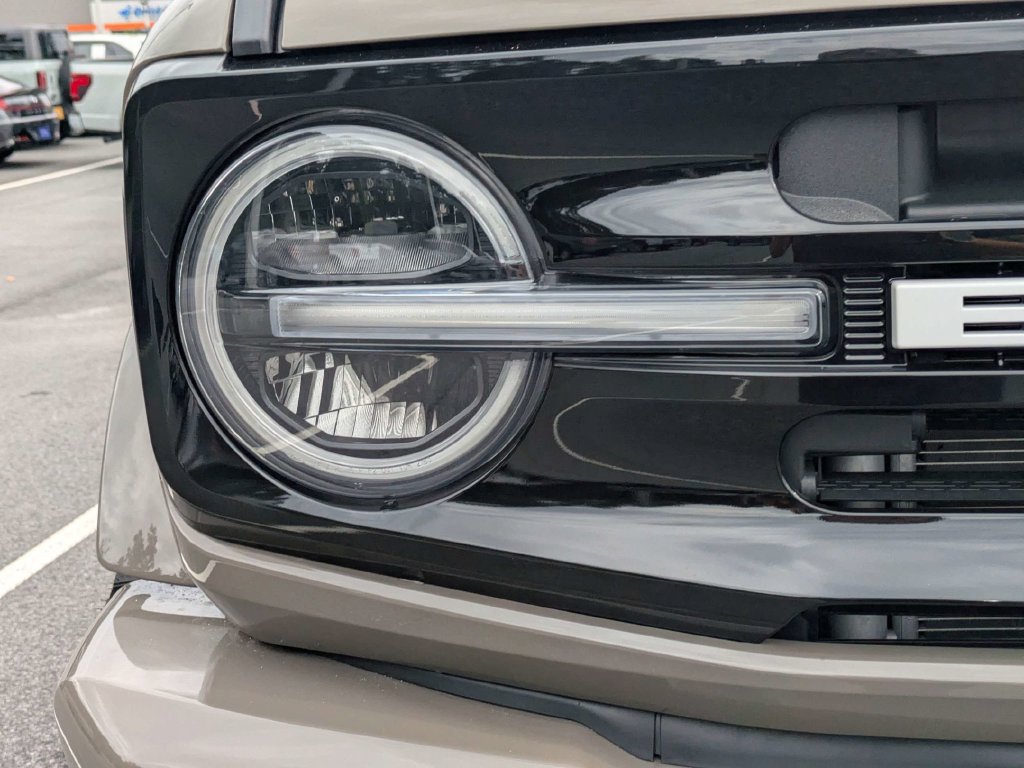 New 2026 Ford Bronco Outer Banks AWD/4WD image 10