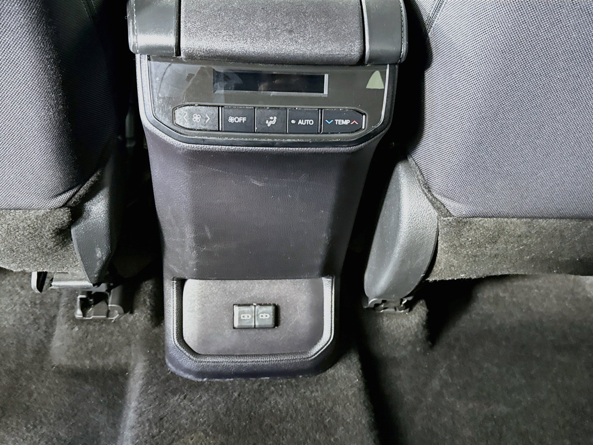 Certified 2024 Toyota Highlander LE AWD/4WD image 24