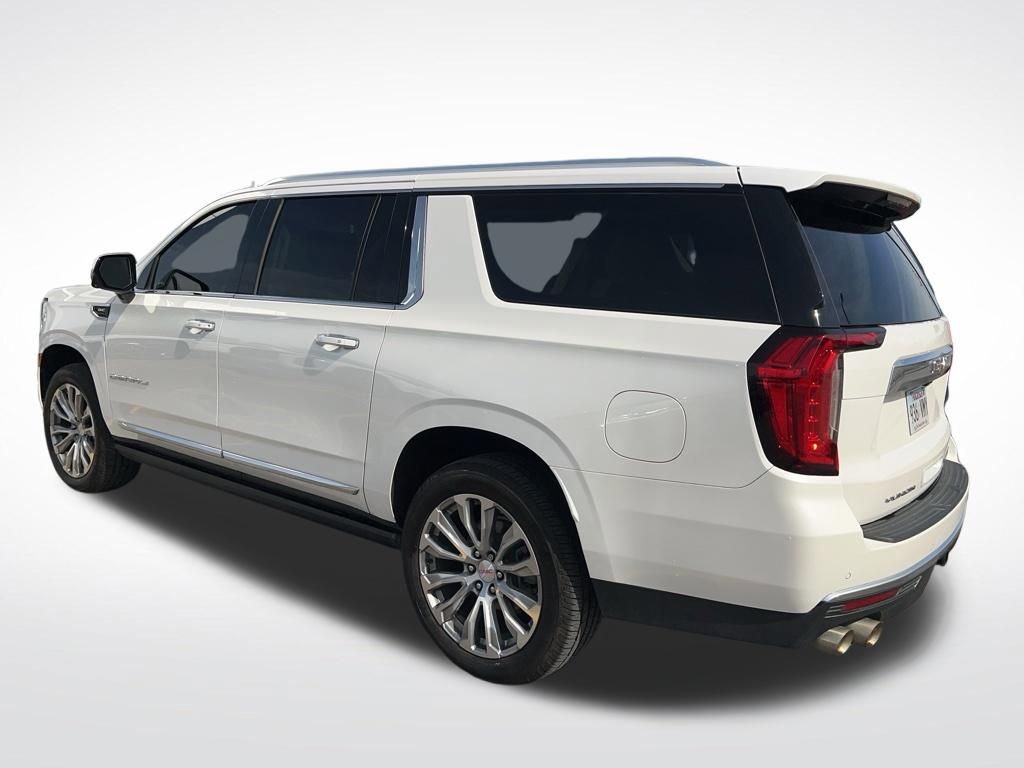 Used 2021 GMC Yukon XL Denali w/ Denali Ultimate Package AWD/4WD image 2