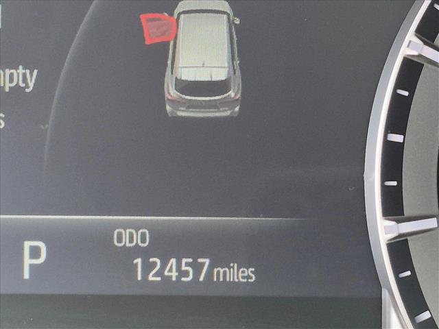 Used 2026 Toyota Highlander XLE AWD/4WD image 10