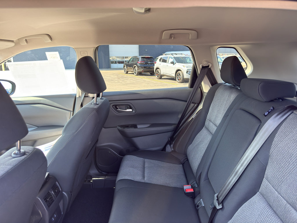 New 2026 Nissan Rogue SV image 32