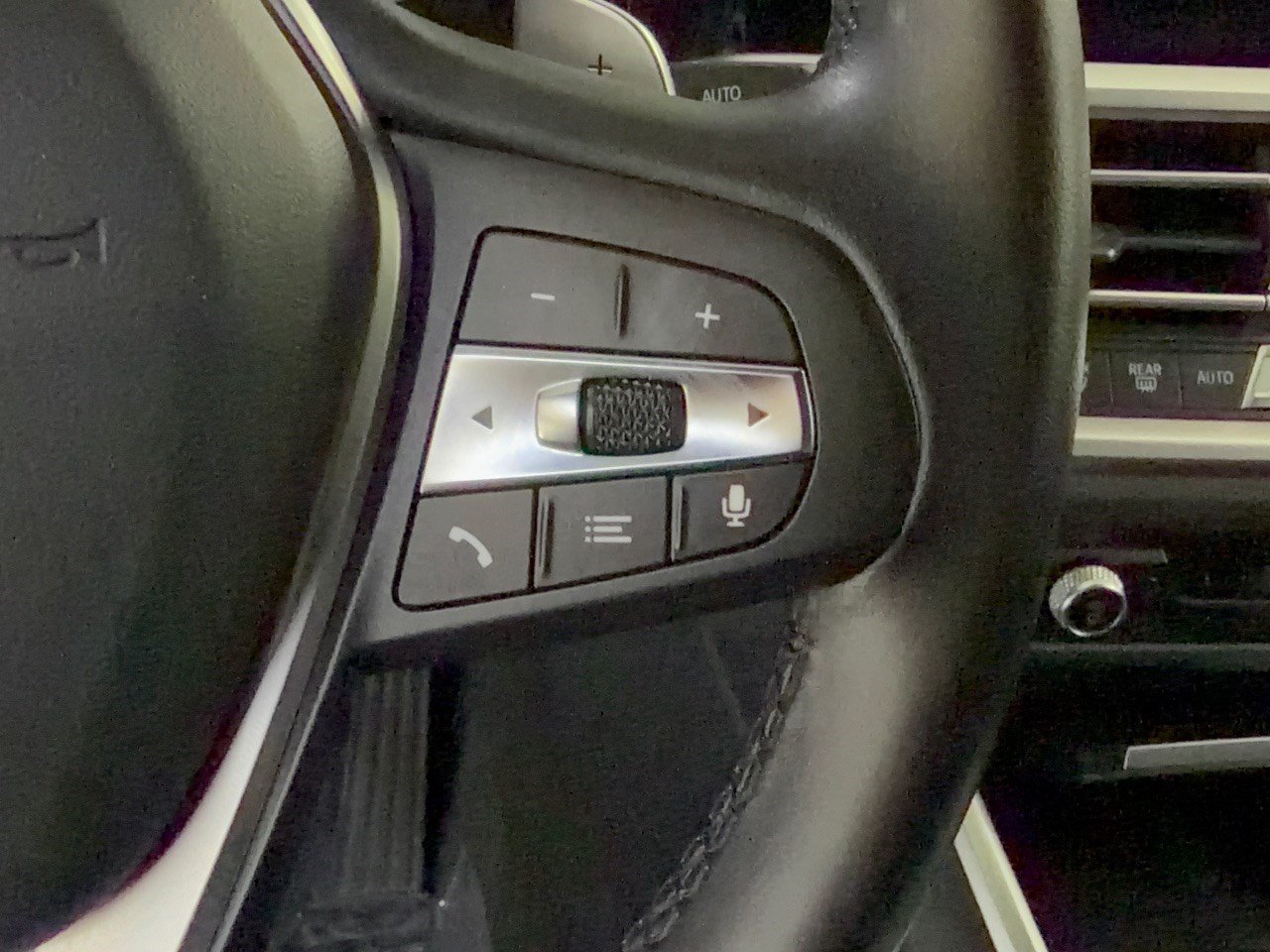 Used 2021 BMW 330i Sedan w/ Convenience Package RWD image 19