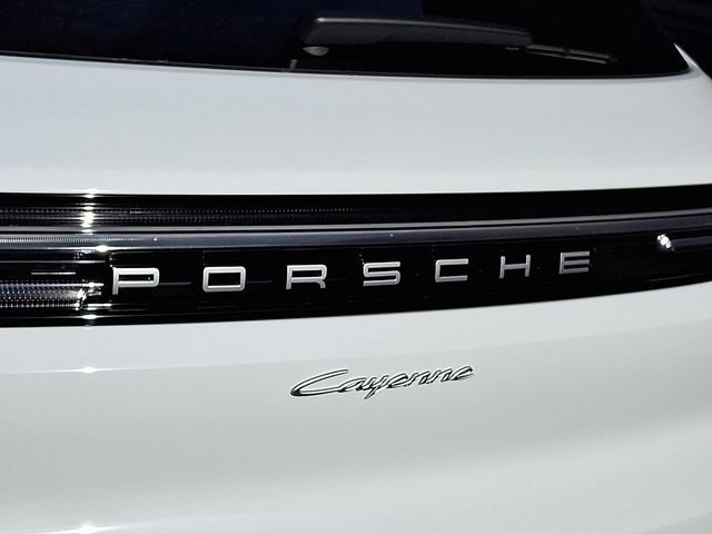 New 2026 Porsche Cayenne image 23