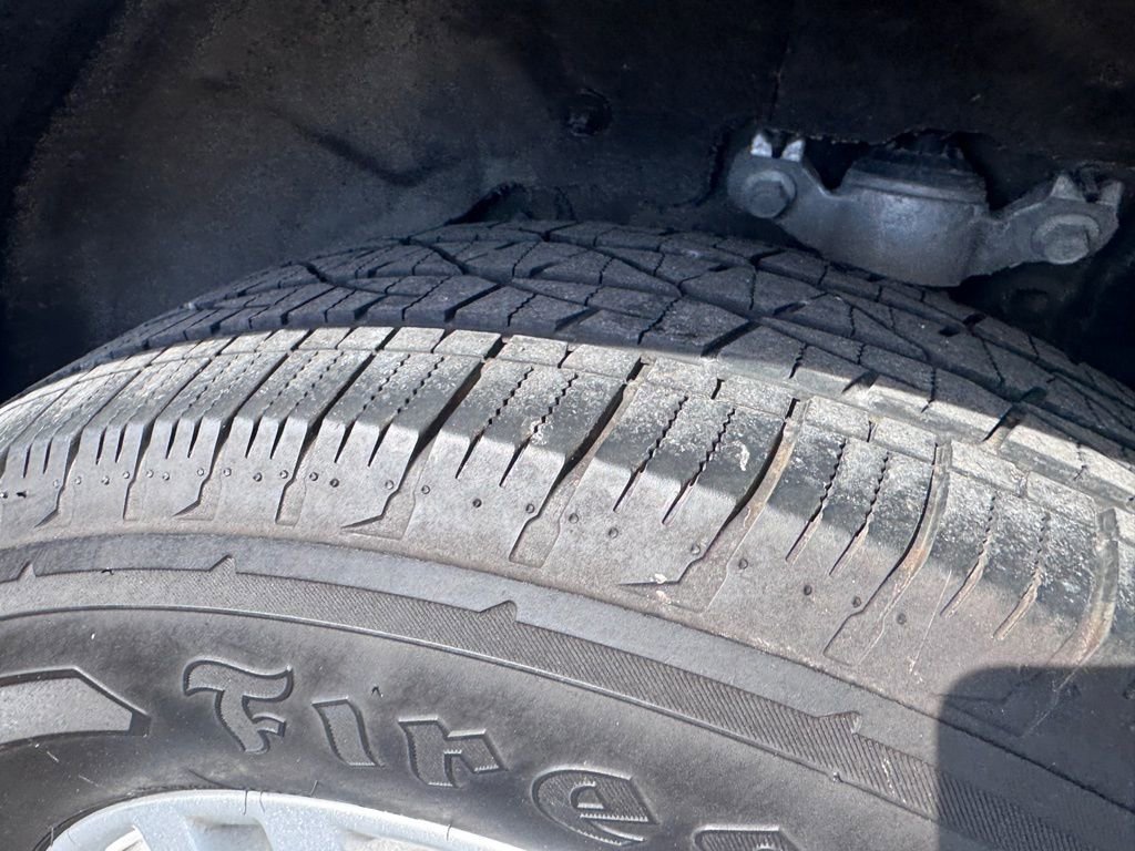 Used 2023 Ford Explorer 4WD image 30