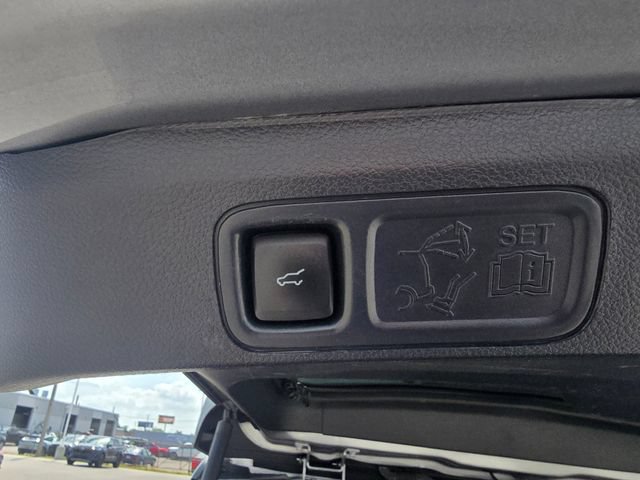 Used 2023 Lincoln Navigator Reserve AWD/4WD image 17