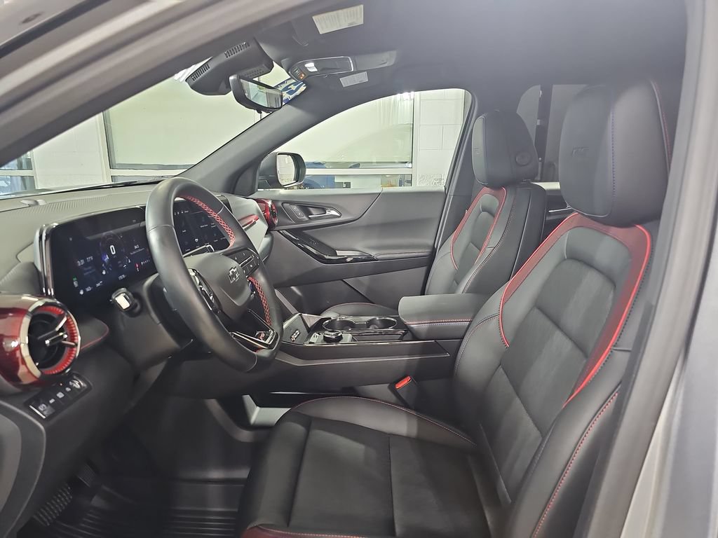 Used 2025 Chevrolet Equinox RS w/ Safety and Technology Package AWD/4WD image 19