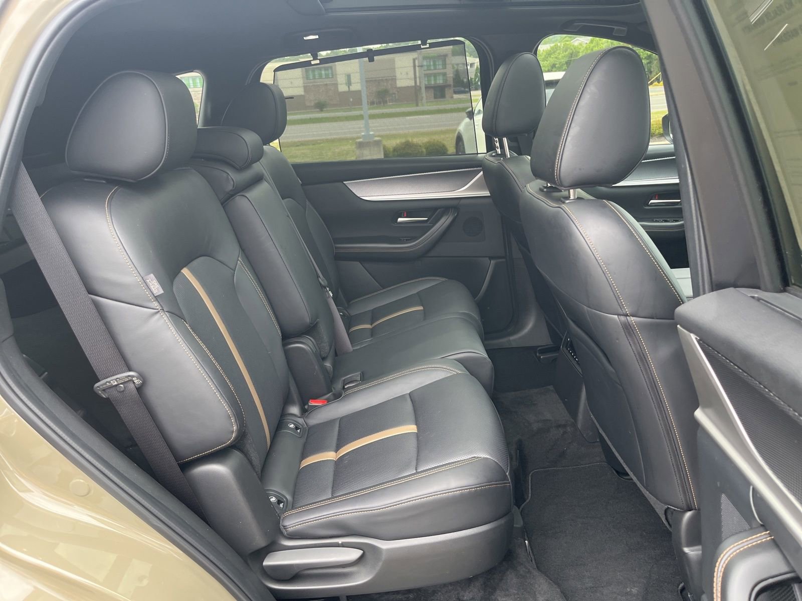 Certified 2025 MAZDA CX-70 3.3 Turbo S w/ Premium Package image 39