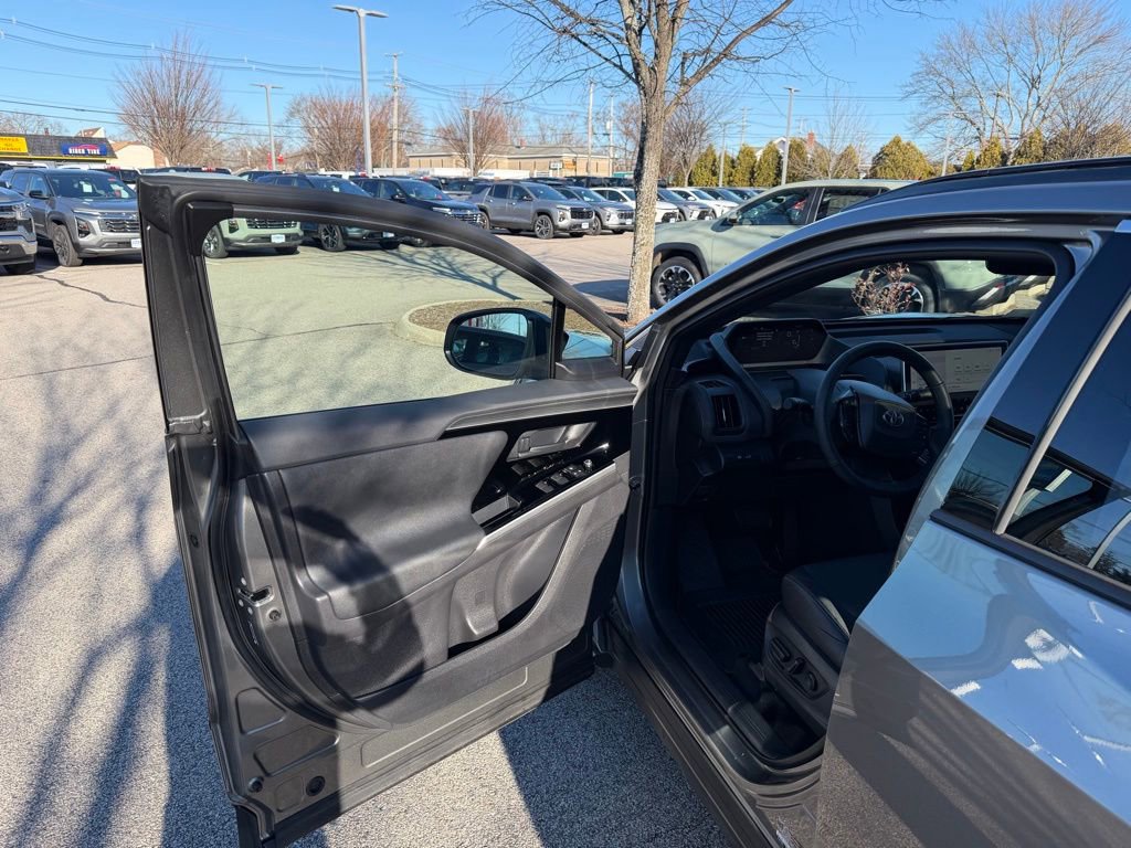 Used 2025 Toyota bZ4X AWD image 10