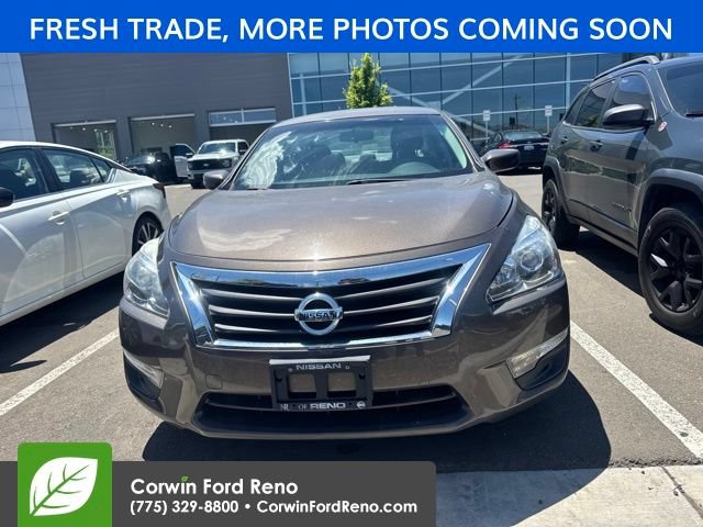 Used 2015 Nissan Altima 2.5 S w/ Power Driver Seat Package FWD image 2