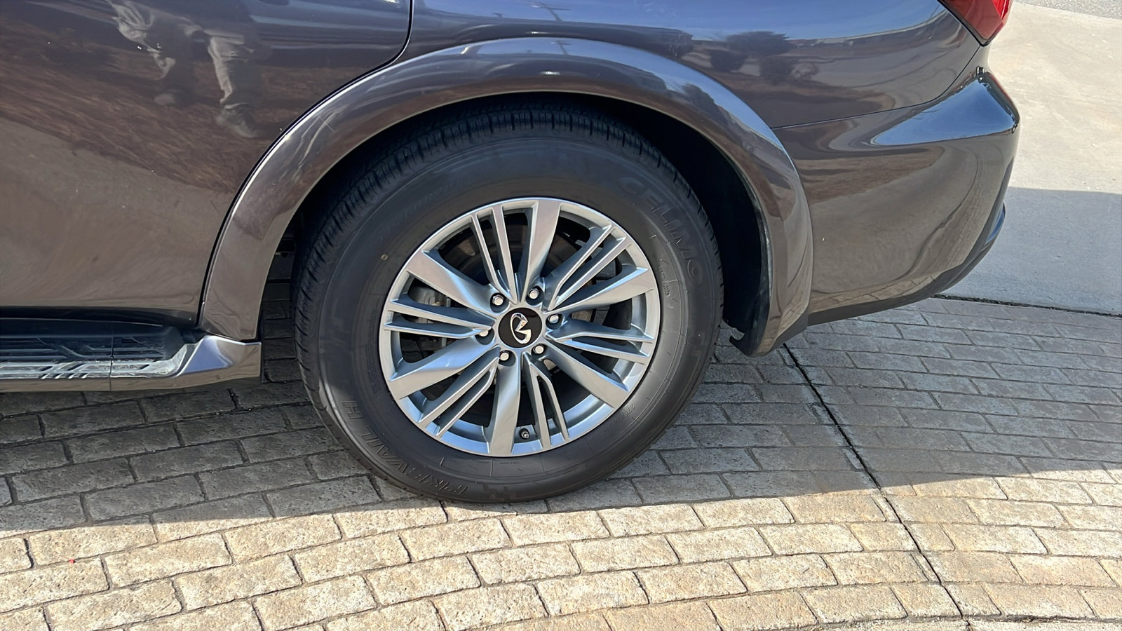 Used 2024 INFINITI QX80 Luxe image 12