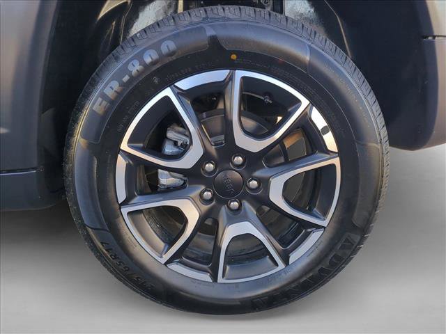 Used 2024 Jeep Compass Trailhawk AWD/4WD image 24