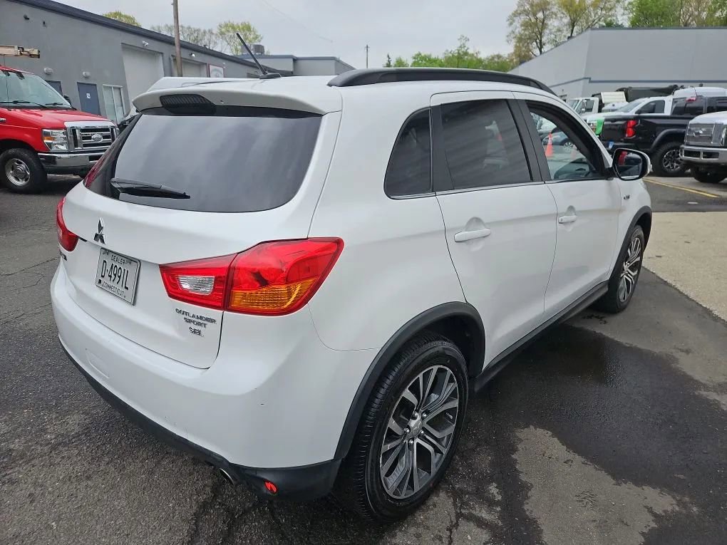 Used 2016 Mitsubishi Outlander Sport SEL AWD/4WD image 10