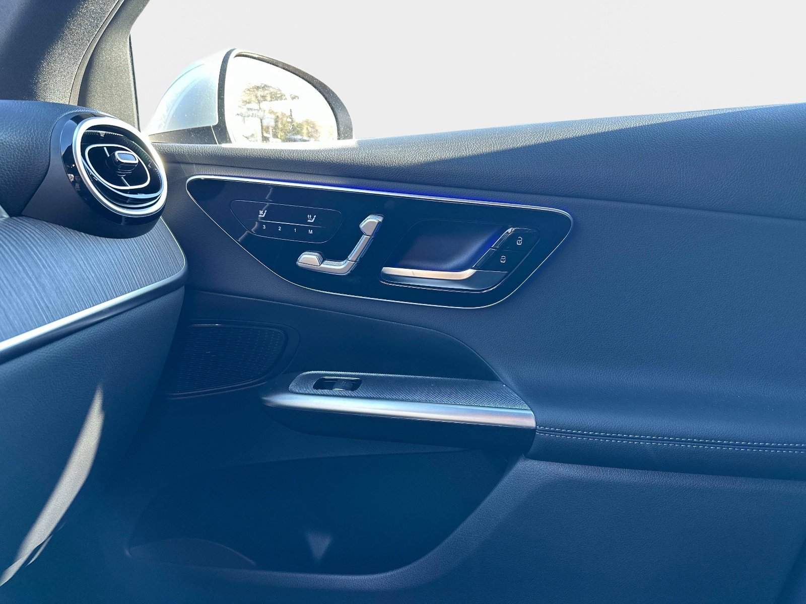 Certified 2026 Mercedes-Benz GLC 300 image 19