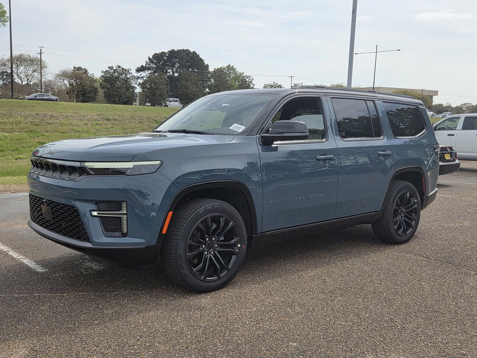 New 2026 Jeep Grand Wagoneer Summit image 1