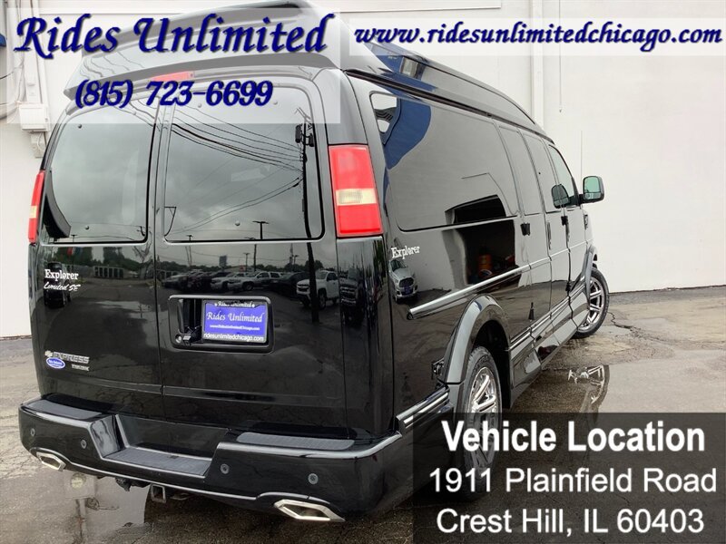 Used 2015 Chevrolet Express 2500 Extended RWD image 9