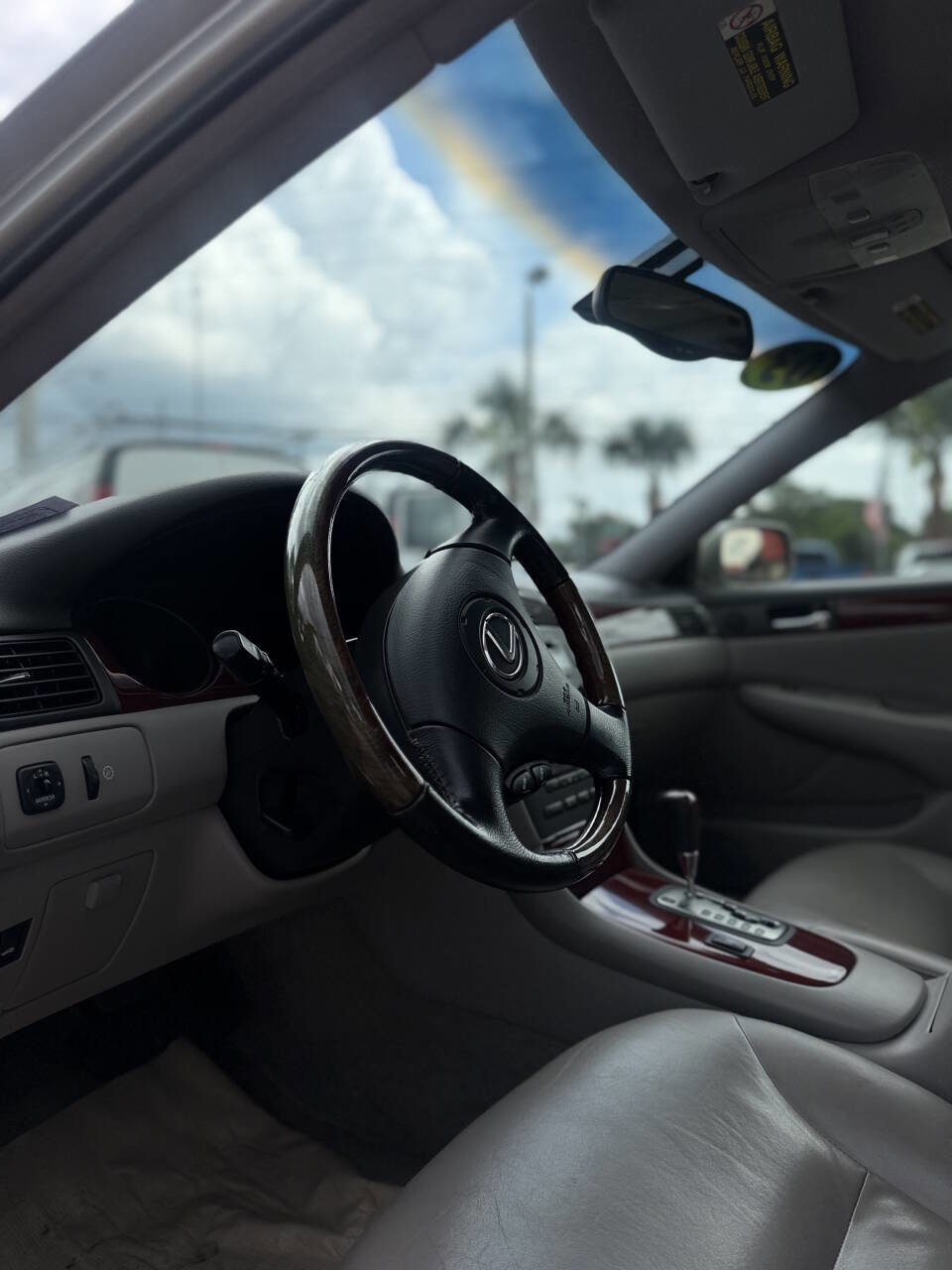 Used 2003 Lexus ES 330 FWD image 12