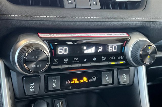 Used 2025 Toyota RAV4 XLE Premium image 18