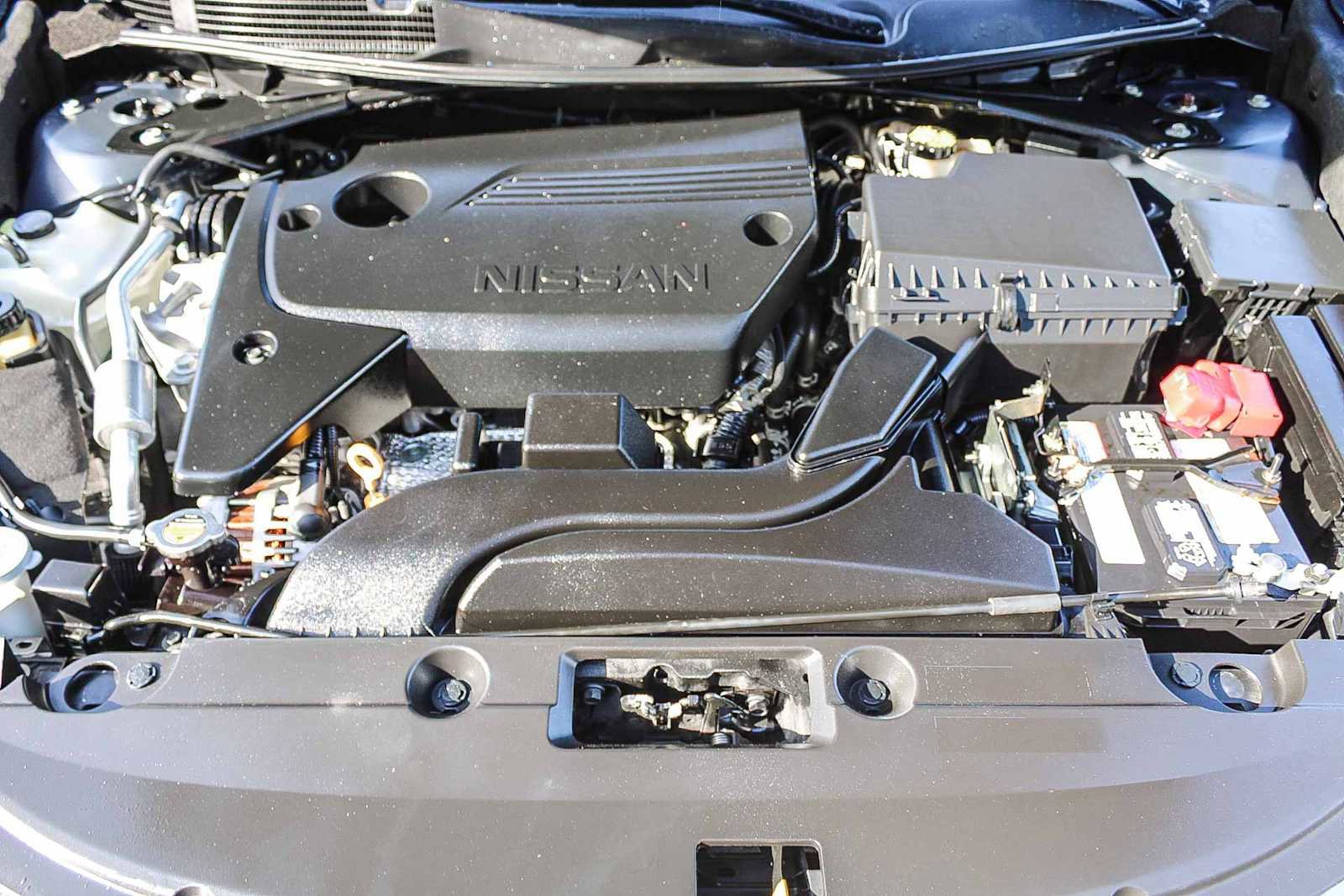 Used 2018 Nissan Altima 2.5 SR FWD image 24