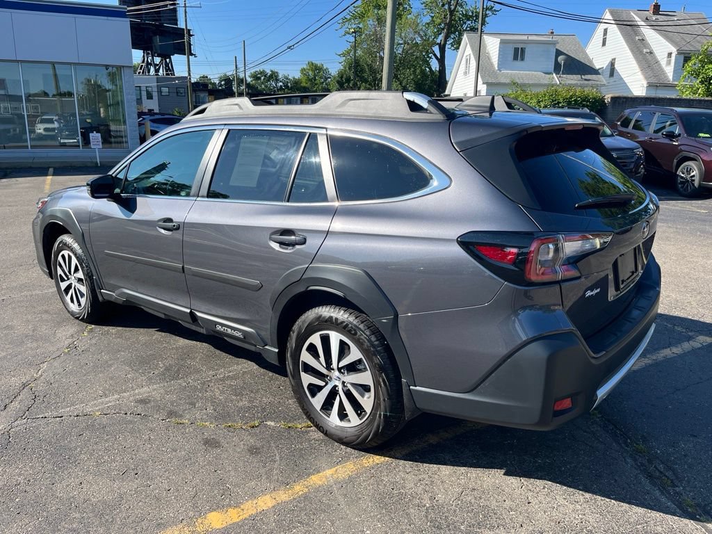 Certified 2025 Subaru Outback Premium w/ Popular Package #1A AWD/4WD image 8